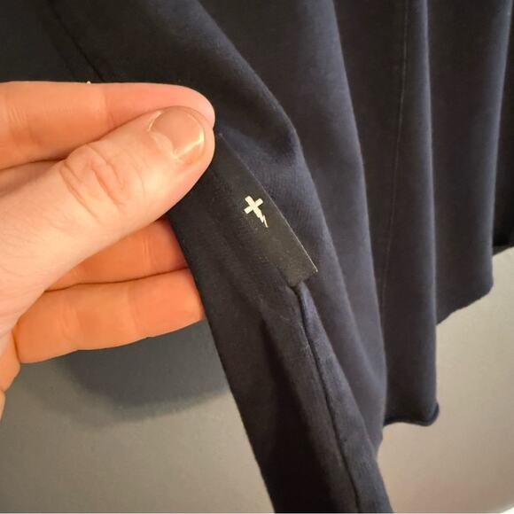 The Anti Order Black Scoop Hem T-Shirt Size M - Picture 5 of 5